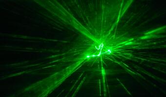 Prawdziwe gwiezdne wojny: Chiny pracują nad siecią satelitów uzbrojonych w broń laserową. Mają paraliżować kosmiczny potencjał USA