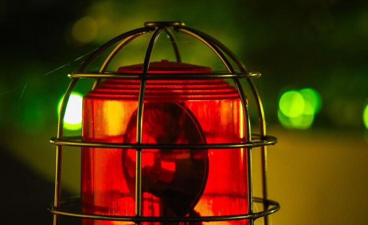 Lampa alarmowa / autor: Pixabay
