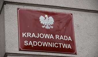 Prokurator w osłonie policji wdarł się do KRS