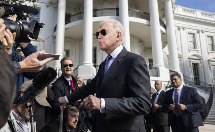 Prezydent USA Joe Biden / autor: PAP/EPA/JIM LO SCALZO