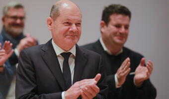 Media: Scholz dba tylko o interes Niemiec i nie zwraca uwagi na Unię