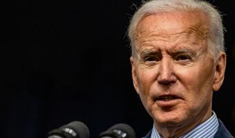 Biden zachęca Amerykanów do szczepień... oferując darmowe piwo