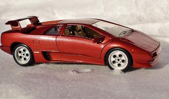 Za kraty za drewniane... Lamborghini?