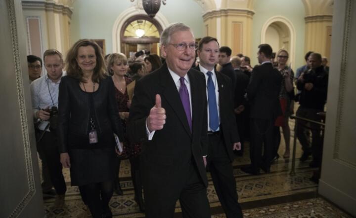 Lider republikańskiej większości Mitch McConnell po porozumieniu / autor: fot. PAP/EPA/ Shawn Thew