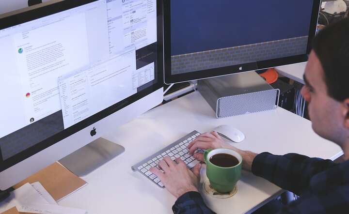 Cyberprzestępcy to też grupy rekrutujące nowych członków do swoich nielegalnych działań / autor: Pixabay