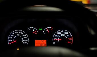 MF interpretuje leasing