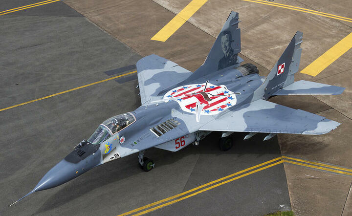 MiG-29 / autor:  http://www.airliners.net/photo/Poland---Air/Mikoyan-Gurevich-MiG-29A-(9-12A)/2142465/L/, GFDL 1.2, https://commons.wikimedia.org/w/index.php?curid=20593047