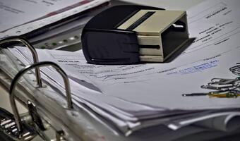 KNF: 700 tys. zł kary i wykluczenie z obrotu na GPW spółki, która manipulowała raportami finansowymi