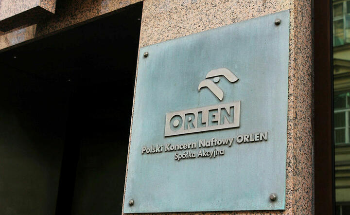 szyld PKN Orlen / autor: Fratria