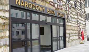 Na zmiany stóp procentowych trzeba będzie poczekać