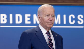 Joe Biden próbuje złagodzić konflikt. Apeluje o pokój