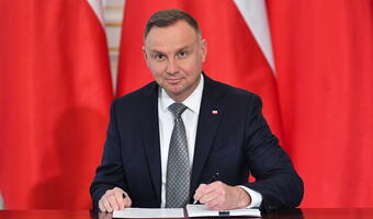 Wakacje kredytowe z podpisem prezydenta