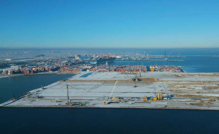 Ruszył potężny portowy terminal w Gdańsku