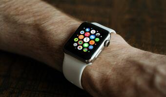 Szef Apple'a Tim Cook uderza w Facebook i Zuckerberga
