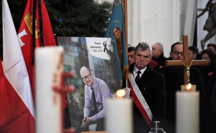 Msza pogrzebowa prezydenta miasta Pawła Adamowicza / autor: PAP/Adam Warżawa / autor: Msza pogrzebowa prezydenta miasta Pawła Adamowicza / autor: PAP/Adam Warżawa