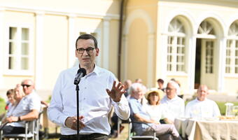 "Będzie 13. i 14. emerytura", "Naprawiliśmy finanse publiczne"
