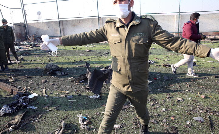 Kolejna tragedia w Iranie / autor: PAP/EPA/ABEDIN TAHERKENAREH