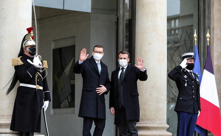 Mateusz Morawiecki i Emmanuel Macron / autor: PAP/EPA