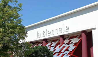 Być jak Lesley Lokko; naukowiec, architekt, pisarka, a także kuratorka XVIII Biennale Architektury w Wenecji