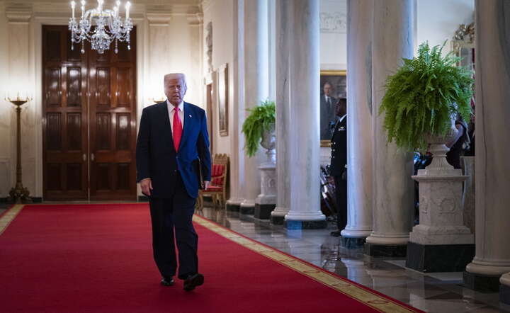 Prezydent USA Donald Trump w Białym Domu / autor: PAP/EPA/AL DRAGO