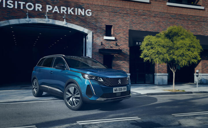 SUV PEUGEOT 5008  / autor: Mat.Pras.