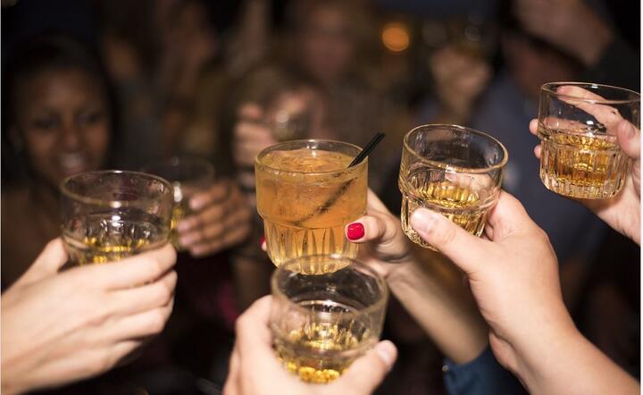 91 proc. uważa, że nadużywanie alkoholu jest w Polsce problemem  / autor: Pixabay
