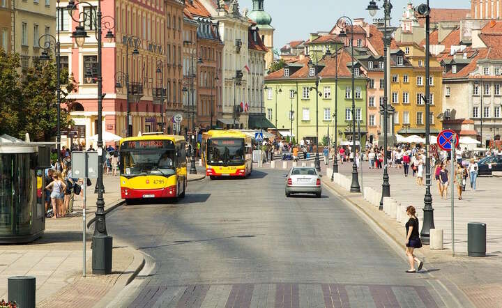 Warszawa. Gigantyczne zarobki prezesów miejskich spółek / autor: Pixabay