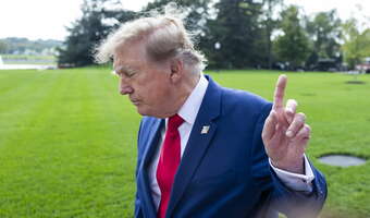 Donald Trump odpuszcza Putinowi
