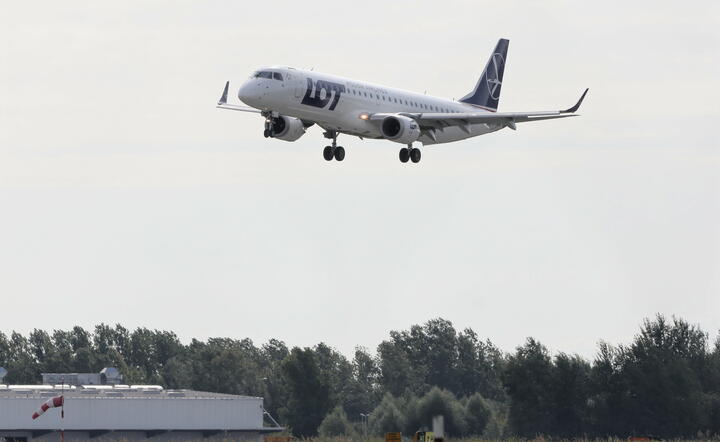 Ląduje kolejny samolot z Afganistanu / autor: PAP