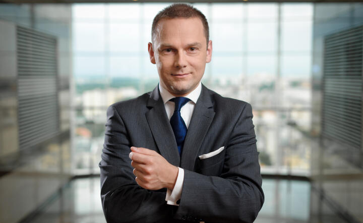 Wiceprezes PKO Banku Polskiego Jakub Papierski / autor: PKO BP