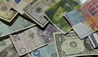 Ile może przeżyć koronawirus na banknotach? To odkrycie szokuje