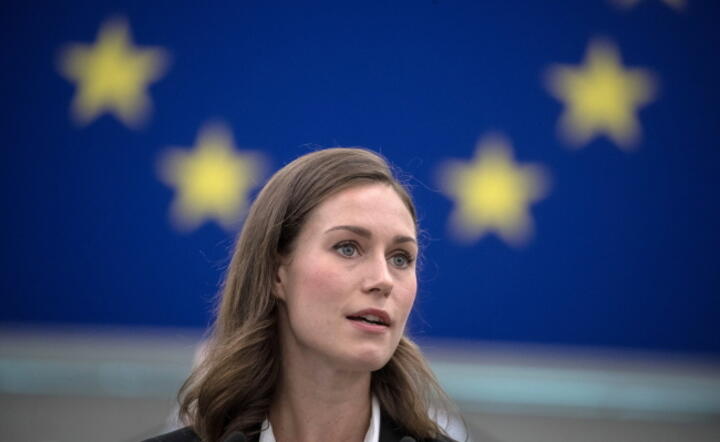 Premier Finlandii Sanna Marin podczas sesji plenarnej w PE w Strasburgu. / autor: PAP/EPA/CHRISTOPHE PETIT TESSON