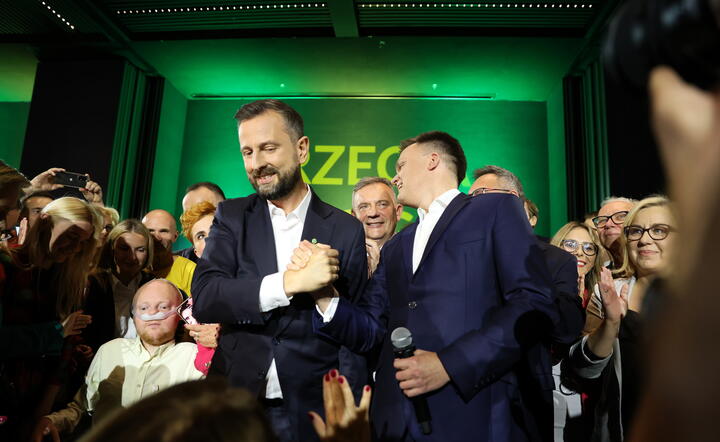 WARSZAWA WIECZÓR WYBORCZY W SZTABIE TRZECIEJ DROGI / autor: PAP/Rafał Guz
