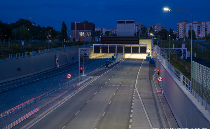 Już na pewno: tunel POW w stolicy otwarty w poniedziałek!