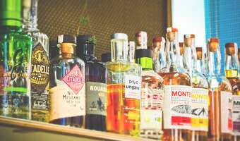Alkohol zniknie ze stacji paliw? Ruch samorządów