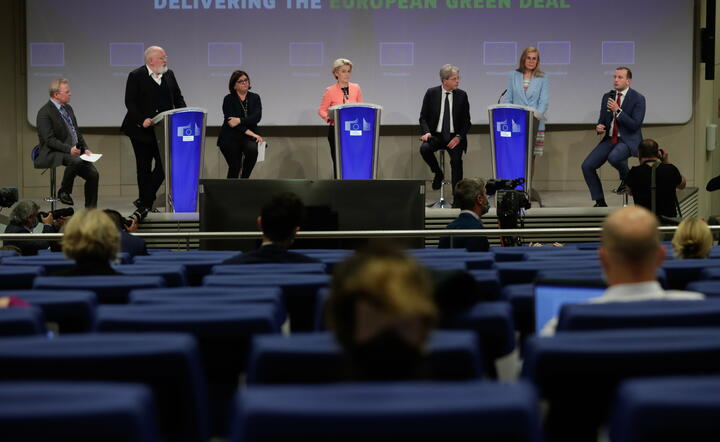 Konferencja prasowa KE / autor: PAP/EPA