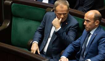 Tusk oddaje, Budka bierze