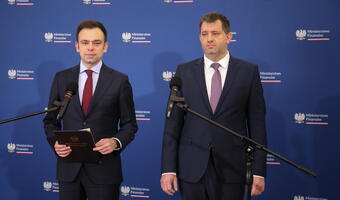 Wielkie wyhamowanie. Bez KSeF w 2024 roku