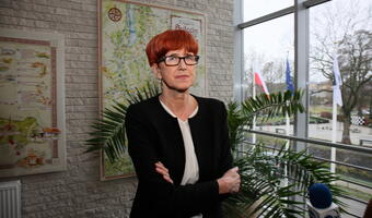 Rafalska: Ludzie nie rezygnowali z pracy przez 500 plus