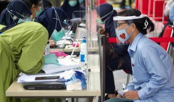 Indonezja: Wzrost zakażeń, władze zaostrzają restrykcje