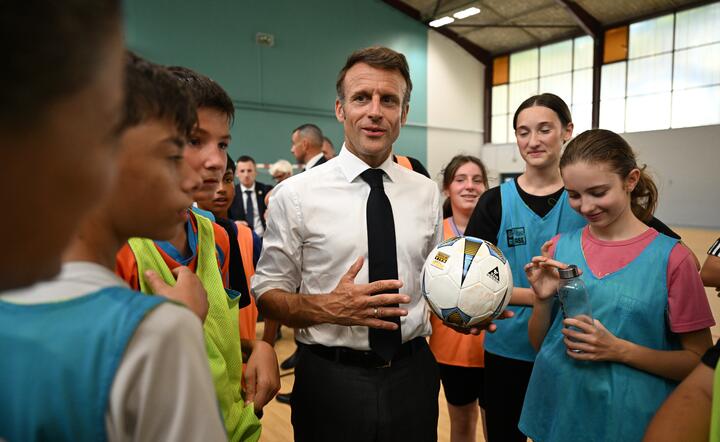 Emmanuel Macron / autor: PAP/EPA/CAROLINE BLUMBERG / POOL