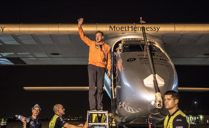 fot. PAP/EPA/AMALIE DECLOUX, JEAN REVILLARD/ SOLAR IMPULSE 2 / HANDOUT