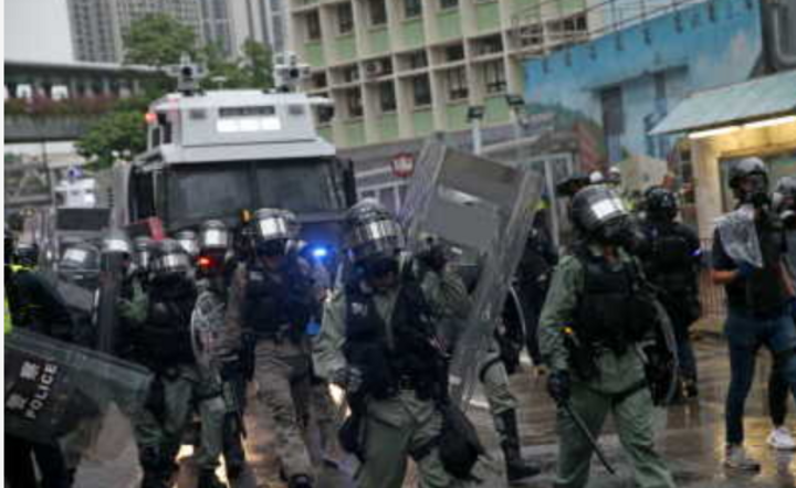 Protesty w Hongkongu / autor: PAP/EPA/JEROME FAVRE