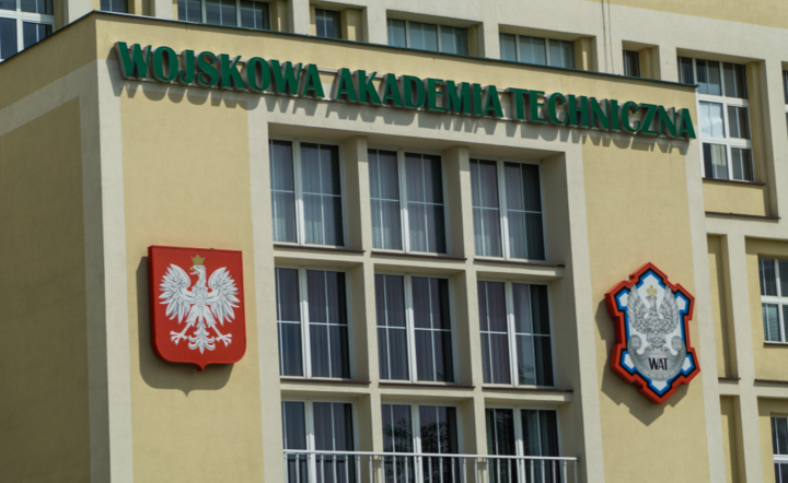 Wojskowa Akademia Techniczna / autor: Fratria