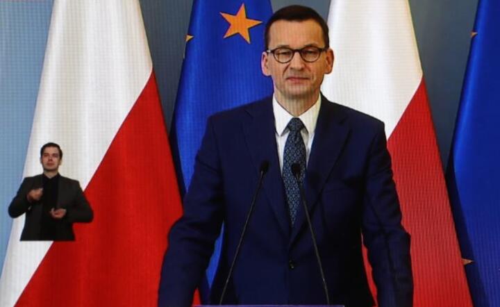  Premier Mateusz Morawiecki, podczas transmitowanej konferencji prasowej, 21 bm. w siedzibie KPRM w Warszawie. / autor: PAP/Rafał Guz