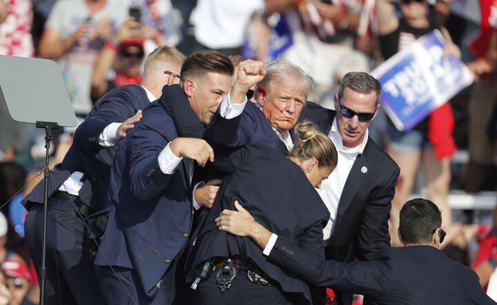 Broń zamachowca: ten karabin miał zabić Donalda Trumpa
