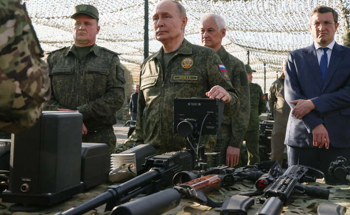 Prezydent Rosji Władimir Putin wizytował 16 września manewry Zapad-25 / autor: PAP/EPA/MIKHAIL METZEL/SPUTNIK