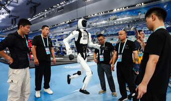 Robot pobił rekord człowieka na 100 m!