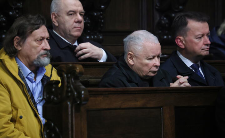 Jarosław Kaczyński podczas mszy świętej / autor: PAP