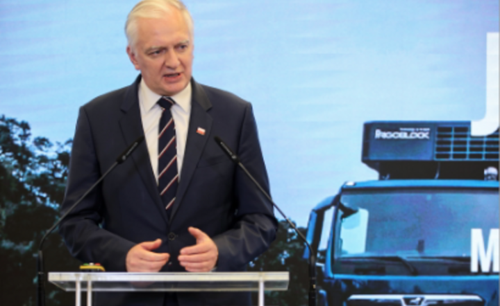 wicepremier i minister rozwoju Jarosław Gowin podczas uroczystości przekazania decyzji o wsparciu PSI / autor: fotoserwis PAP